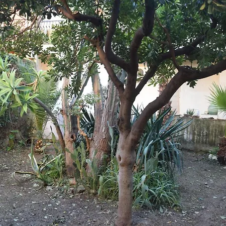 아파트 Artroom Garden